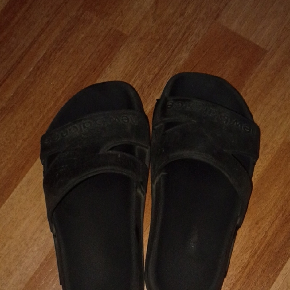 New Balance Black Kids Slippers